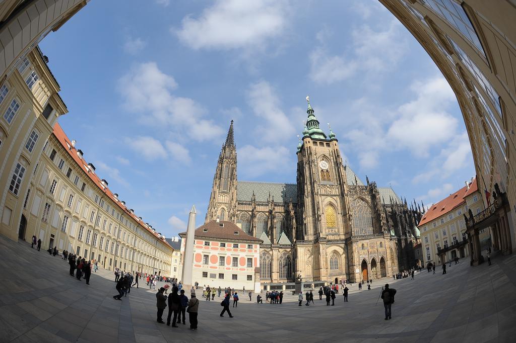 Prague Moon Hotel & Hostel *