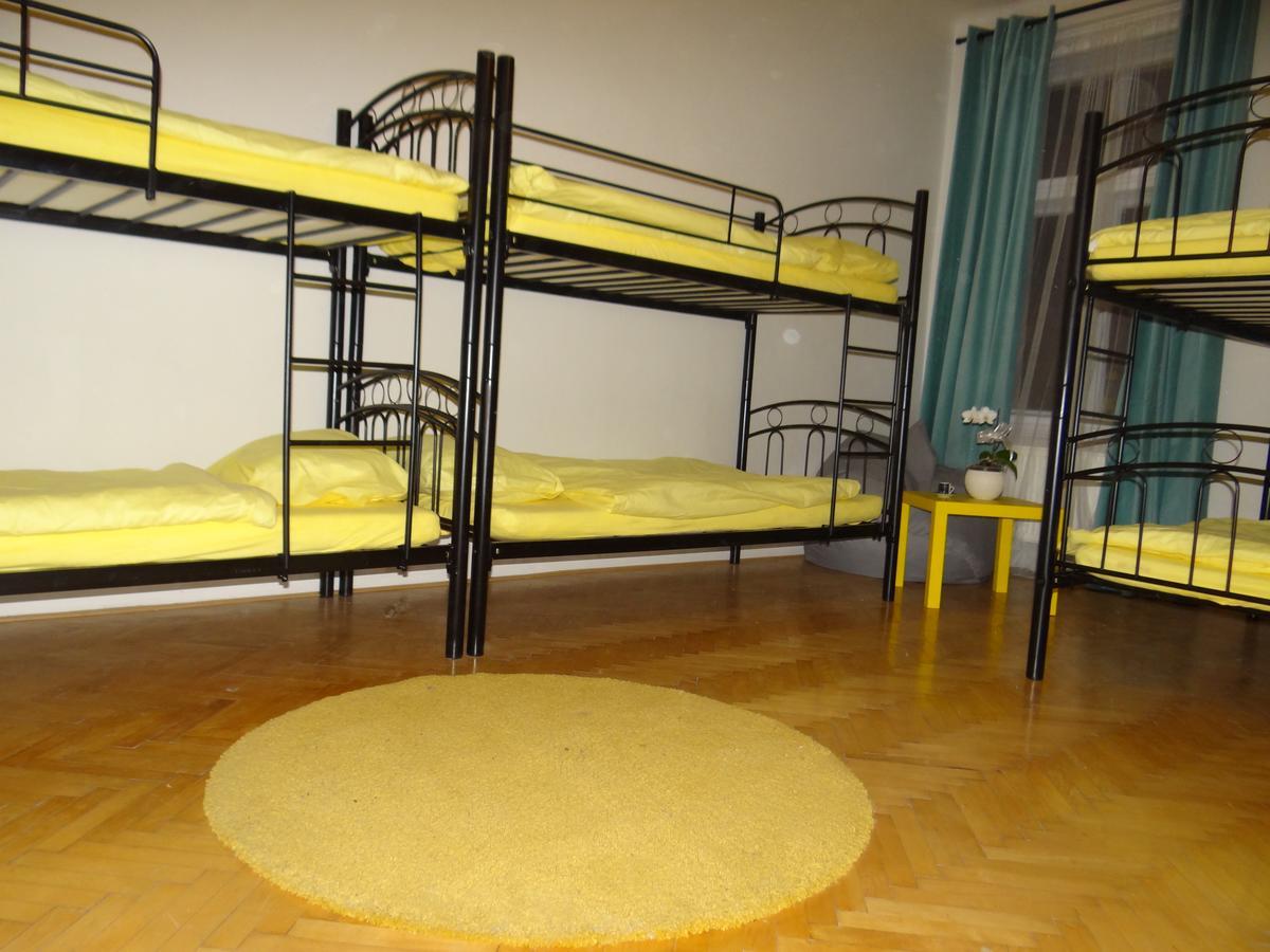 Prague Moon Hotel & Hostel *