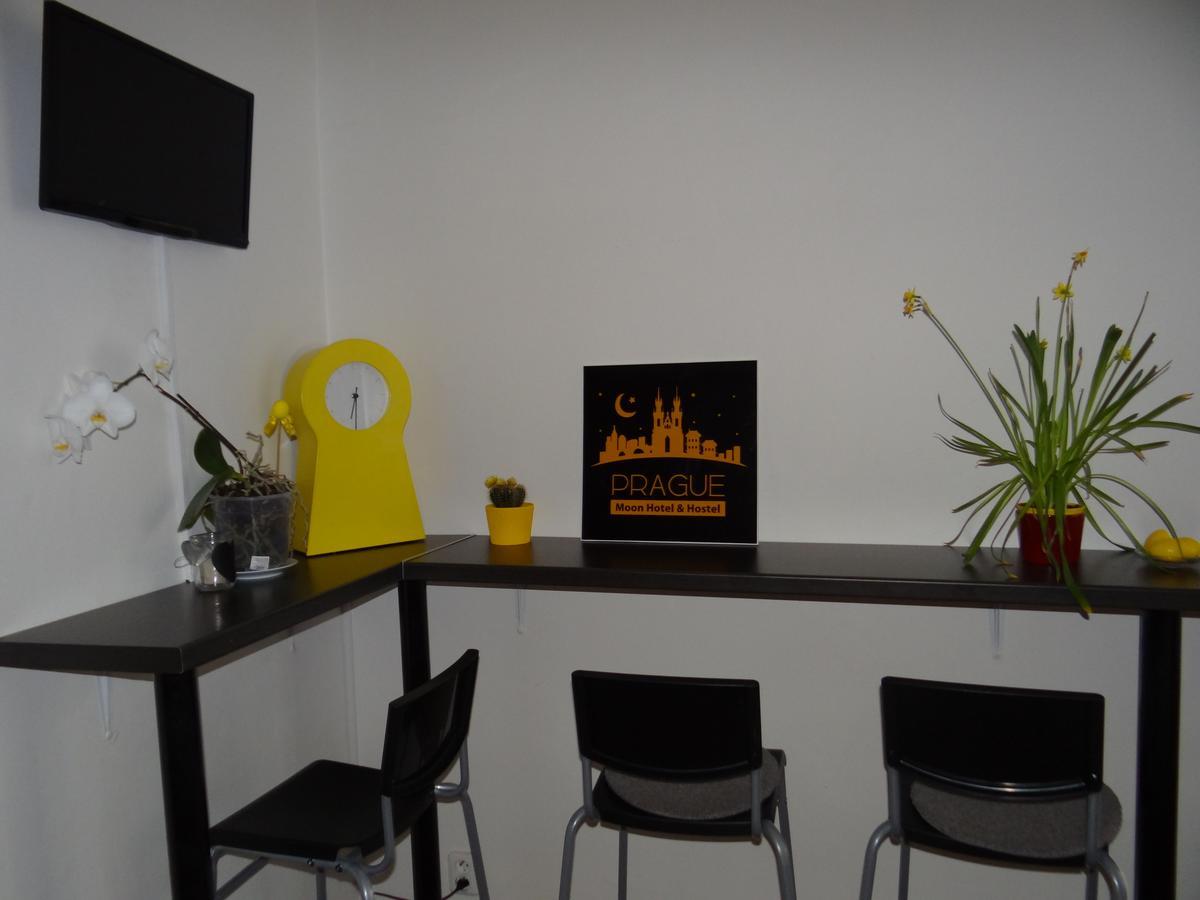 Prague Moon Hotel & Hostel *