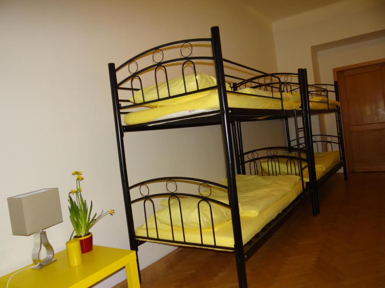 Prague Moon Hotel & Hostel Albergue *