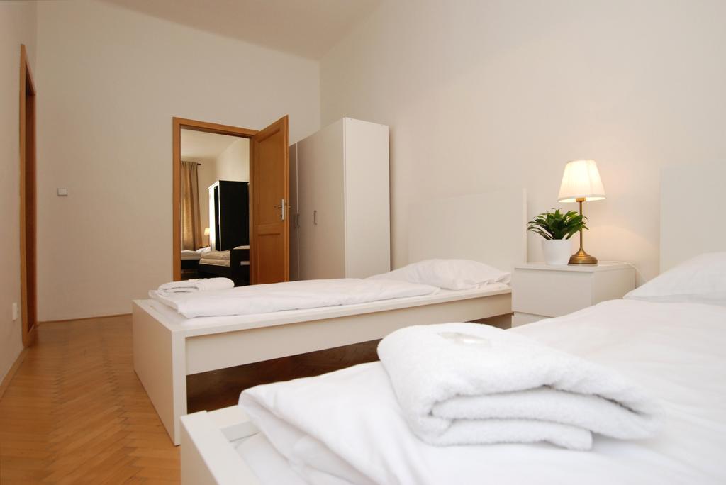 Prague Moon Hotel & Hostel
