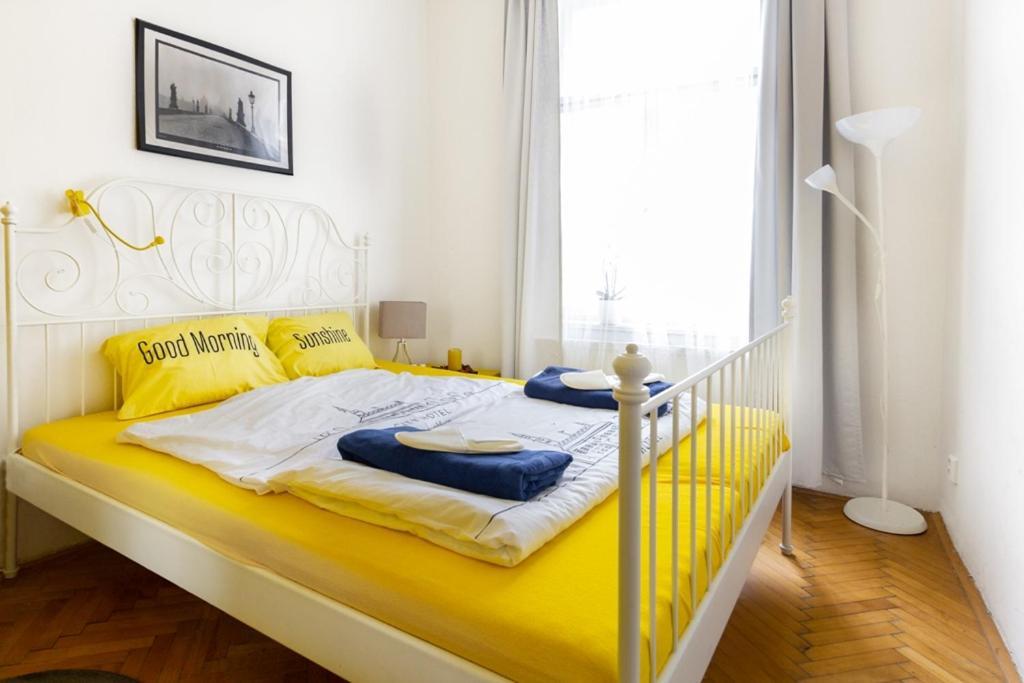 Prague Moon Hotel & Hostel *